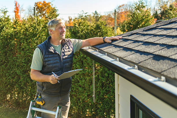 Professional Roofing technician working in Rice, VA